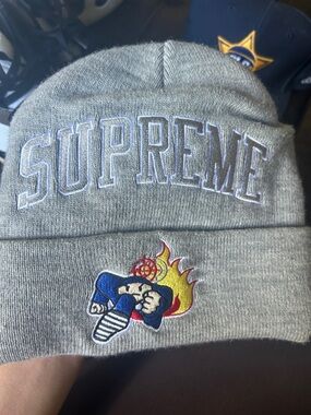 Supreme Light Gray Ribbed Knit Beanie with Logo Tag